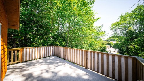 2088 Peninsula Rd, Ucluelet, BC 