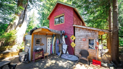 2088 Peninsula Rd, Ucluelet, BC 