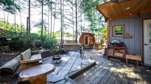 2088 Peninsula Rd, Ucluelet, BC 