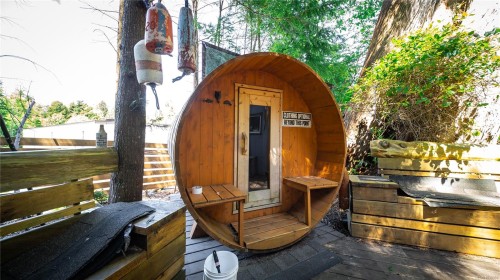 2088 Peninsula Rd, Ucluelet, BC 