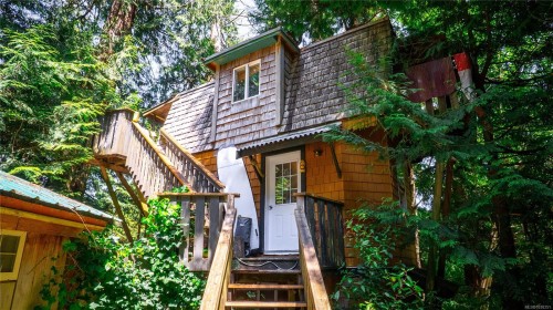 2088 Peninsula Rd, Ucluelet, BC 
