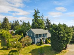 212 Seabreeze Dr Campbell River, BC V9H 1J1