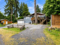 2723 Gibson Pl Shawnigan Lake, BC V8H 3A5