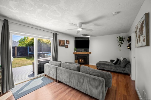 836 Tracker Pl, Comox, BC 