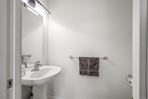 836 Tracker Pl, Comox, BC 