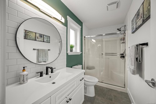 836 Tracker Pl, Comox, BC 