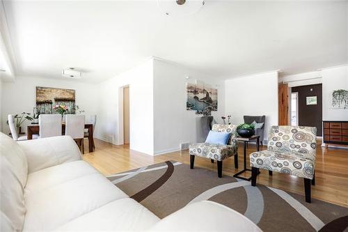 878 Elm St, Winnipeg, MB 