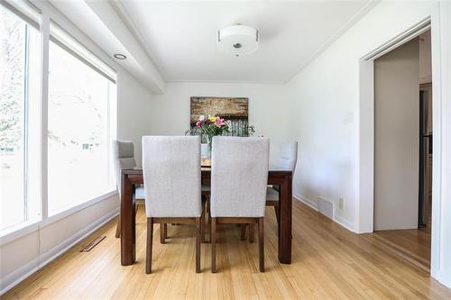 878 Elm St, Winnipeg, MB 