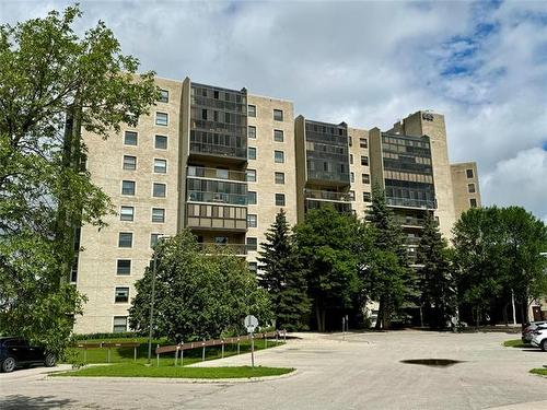 207-885 Wilkes AVE  Winnipeg, MB R3P 1J3