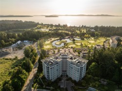 #301-5388 Hill Rise Terr  Saanich, BC V8Y 3K3