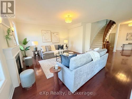 371 Carnwith Drive E, Whitby (Brooklin), ON - Indoor Photo Showing Living Room