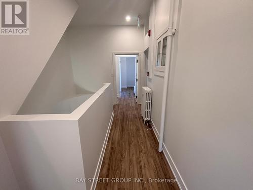 1311 Pape Avenue, Toronto, ON - Indoor Photo Showing Other Room