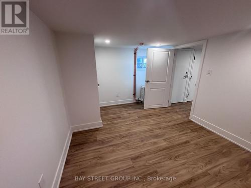 1311 Pape Avenue, Toronto, ON - Indoor Photo Showing Other Room