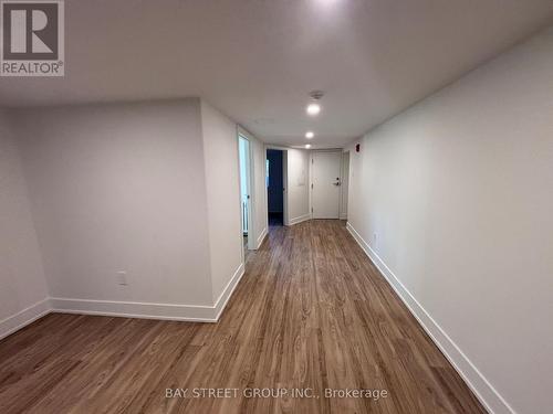 1311 Pape Avenue, Toronto, ON - Indoor Photo Showing Other Room