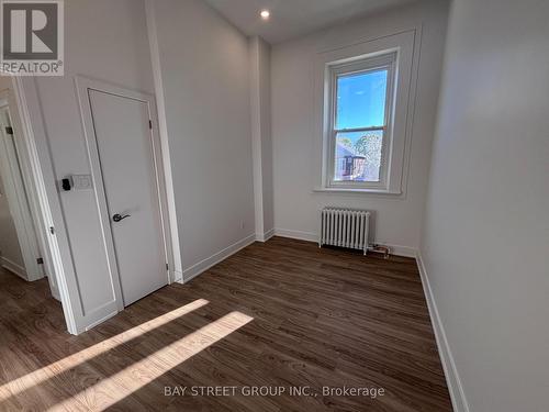 1311 Pape Avenue, Toronto, ON - Indoor Photo Showing Other Room