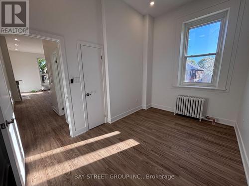 1311 Pape Avenue, Toronto, ON - Indoor Photo Showing Other Room