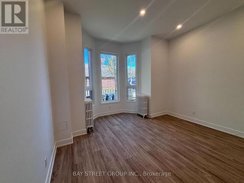 1311 Pape Avenue, Toronto, ON - Indoor Photo Showing Other Room