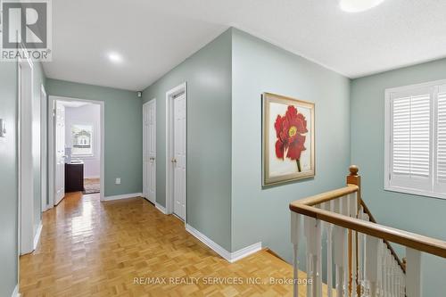 8 Pacific Wind Crescent, Brampton, ON - Indoor Photo Showing Other Room