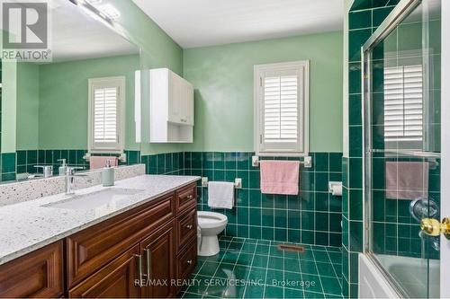 8 Pacific Wind Crescent, Brampton, ON - Indoor Photo Showing Bathroom