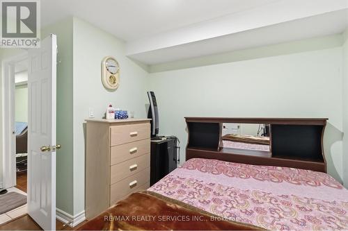8 Pacific Wind Crescent, Brampton, ON - Indoor