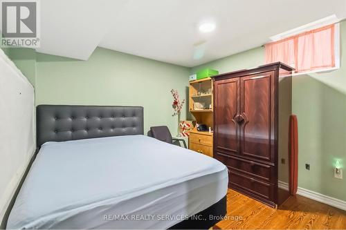 8 Pacific Wind Crescent, Brampton, ON - Indoor Photo Showing Bedroom