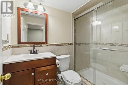 8 Pacific Wind Crescent, Brampton, ON - Indoor Photo Showing Bathroom