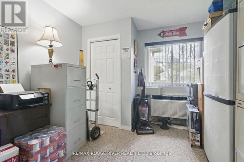 222 - 475 Parkhill Road W, Peterborough, ON - Indoor