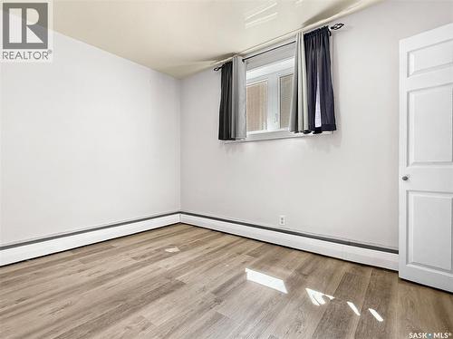 373 2Nd Avenue Se, Swift Current, SK - Indoor Photo Showing Other Room