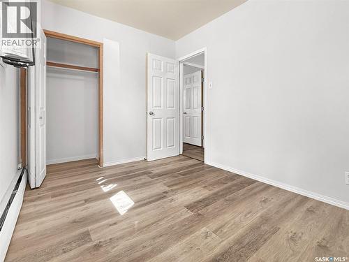 373 2Nd Avenue Se, Swift Current, SK - Indoor Photo Showing Other Room