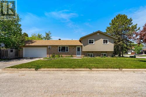 24 MCCONKEY PLACE  Barrie (Allandale Heights), ON L4N 6H1