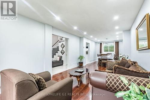 92 Reynier Drive, Brampton, ON - Indoor Photo Showing Living Room