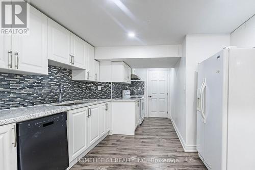 92 Reynier Drive, Brampton, ON - Indoor Photo Showing Kitchen With Upgraded Kitchen