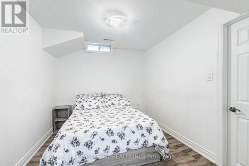 92 Reynier Drive, Brampton, ON - Indoor Photo Showing Bedroom