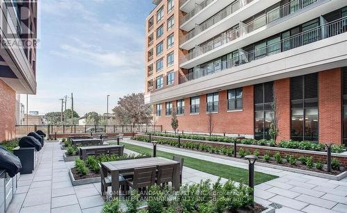 710 - 3091 Dufferin Street, Toronto, ON - Outdoor
