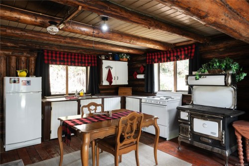 11409 Youbou Rd, Youbou, BC 