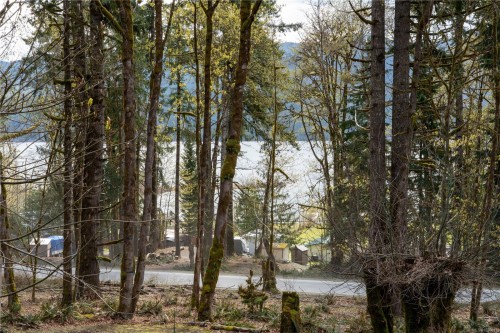 11409 Youbou Rd, Youbou, BC 