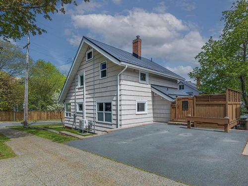 39 Maple Street, Dartmouth, NS 