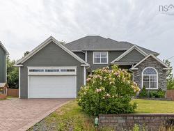 2 Lacy Anne Avenue  Enfield, NS B2T 0A4