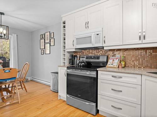 13 Roy Crescent, Bedford, NS 