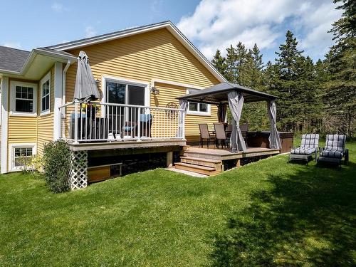 45 Amys Drive, Hackett'S Cove, NS 