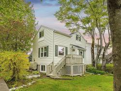 103 Rufus Avenue  Halifax, NS B3N 2L8