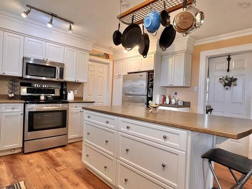 697 Belmont Road, Belmont, NS 