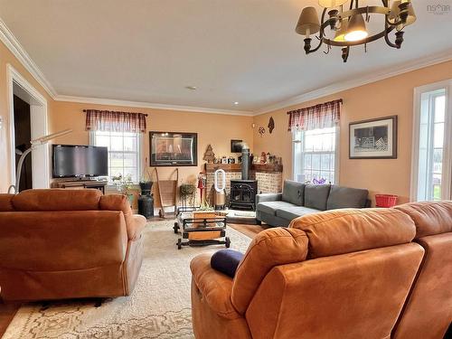 697 Belmont Road, Belmont, NS 