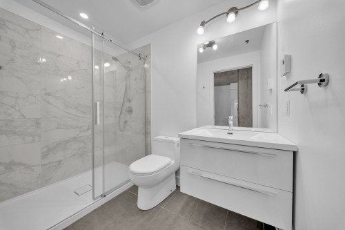Salle de bains - 311-4599 Av. Clanranald, Montréal (Côte-Des-Neiges/Notre-Dame-De-Grâce), QC - Indoor Photo Showing Bathroom