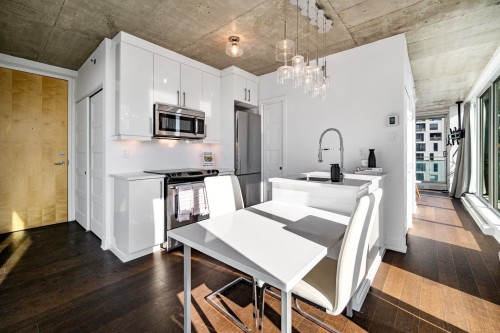 Kitchen - 1117-190 Rue Murray, Montréal (Le Sud-Ouest), QC - Indoor Photo Showing Kitchen With Upgraded Kitchen