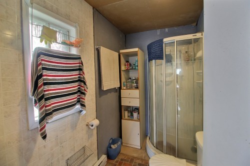 Salle de bains - 16 6E Avenue E., Rouyn-Noranda, QC - Indoor Photo Showing Bathroom