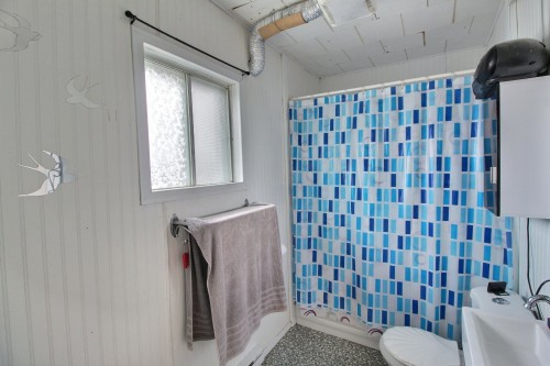 Salle de bains - 16 6E Avenue E., Rouyn-Noranda, QC - Indoor Photo Showing Bathroom