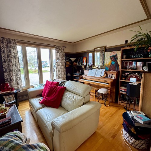 Living Room - 18 Rue Chambers, Sept-Îles, QC - Indoor Photo Showing Living Room