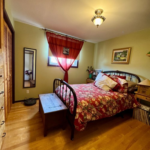 Bedroom - 18 Rue Chambers, Sept-Îles, QC - Indoor Photo Showing Bedroom