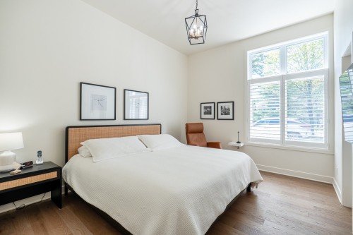 Chambre à coucher principale - 2431 Rue De La Carriole, Sainte-Adèle, QC - Indoor Photo Showing Bedroom